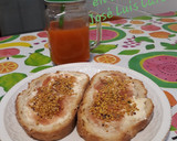 Foto del paso 1 de la receta: Tostadas con mantequilla, dulce de pétalos de amapola y polen