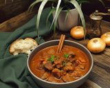 🇬🇷Stifado-Görög fűszeres hagymás marhapörkölt recept fázis 6 fotója