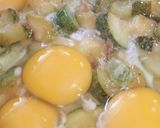 Foto del paso 2 de la receta: Revuelto de zucchinis con huevo 🥚
