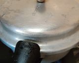 A picture of step 4 of Kathiyawadi Khichdi.