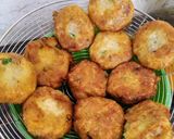 Foto langkah ke 5 dari resep Perkedel kentang.