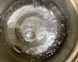 A picture of step 1 of Apple Cinnamon Tea.