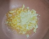 Foto langkah ke 2 dari resep Spaghetti Carbonara.