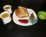 A picture of step 3 of Aloo sandwich.