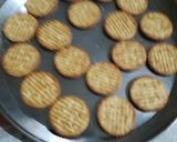 બિસ્કીટ પીઝા (Biscuit Pizza Recipe In Gujarati) રેસીપી સ્ટેપ2ફોટો