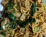 Foto langkah ke 10 dari resep Mie goreng tek tek.