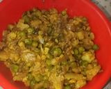 A picture of step 8 of Gobhi matar ki sabji.