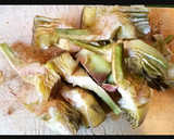 Foto del paso 5 de la receta: Alcachofas con guisantes y jamón 🫛