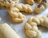 Foto langkah ke 4 dari resep No Knead Sweet Bread (Roti Tanpa Ulen).