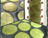 A picture of step 2 of Sprouted Moong Palak Mini Chila.