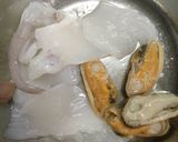 รูปขั้นตอนการทำที่ 5 ของ กุ้งต้มเนย