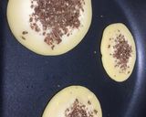 Foto langkah ke 3 dari resep Half Moon Pancakes.
