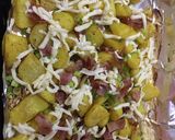 A picture of step 5 of Cheese & bacon potatoes.