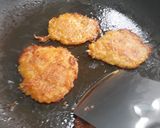 A picture of step 2 of Chicken Mince Cutlets.