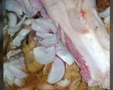 A picture of step 1 of Beef Paaye.