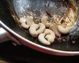 A picture of step 3 of Mushroom tikka Masala.