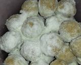 Foto langkah ke 6 dari resep Putri Salju Kacang Eggless Mepyur.