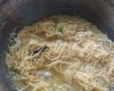 A picture of step 3 of Vermicelli Upma.