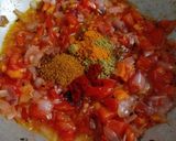 A picture of step 4 of Dry chana massala.