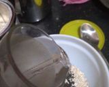 A picture of step 1 of Oats soup.