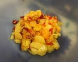 A picture of step 5 of Spanish Potato Omelette with Onion, Red Pepper, and Ham.