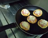 Foto langkah ke 9 dari resep 155. Pizza mini (bisa oven, bisa teflon).