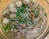 Hình bước làm 4 của món Phở tái nạm bò viên