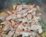 Foto del paso 5 de la receta: Calabaza con pollo y verduras al wok