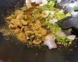A picture of step 5 of Hakka noodles.
