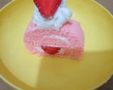 Foto langkah ke 6 dari resep Strawberry Japanese roll cake feminim.