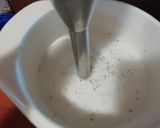 Kovászos uborka krémleves recept fázis 2 fotója