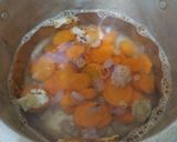 Foto langkah ke 2 dari resep Sayur Bening Bayam Wortel.
