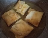 Foto langkah ke 4 dari resep Martabak Telur Sosis Kulit Lumpia.