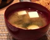 Japanese Classic Miso Soup with Tofu recipe step 5 photo