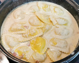 Foto del paso 4 de la receta: Mezzelune (Medialunas) rellenas de trufa y Parmesano