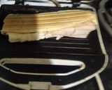Foto del paso 4 de la receta: Pan de jamón de pavo ahumado y queso telita en tosti pan con café
