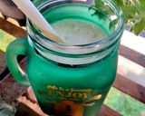 A picture of step 2 of Oats banana smoothie.
