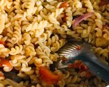A picture of step 3 of Macaroni.