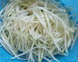 Foto langkah ke 1 dari resep Tumis Pepaya Muda Udang.