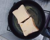 Foto langkah ke 4 dari resep Chocolate French Toast.