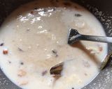 A picture of step 4 of Shahi Suji Halwa.