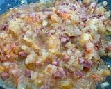 A picture of step 3 of Zamburiñas (small scallops) Galician style.