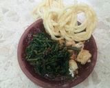 Foto langkah ke 3 dari resep Rujak kangkung minimalis.