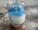 Foto langkah ke 3 dari resep Milky Blue Ocean.