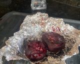 Foto del paso 1 de la receta: Betabel asado sobre Jocoque