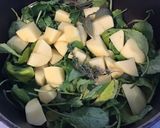 Une image de l'étape 4 de Potage de fanes de radis,pommes de terre et betteraves.
