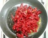 รูปขั้นตอนการทำที่ 2 ของ น้ำพริกเผาโฮมเมด homemade nam prik pao/ thai chili paste/thai chili jam