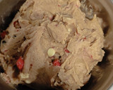 Foto del paso 9 de la receta: Cookies de chocolate blanco y fresas