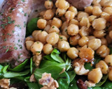 Foto del paso 4 de la receta: Butifarra asada con garbanzos salteados