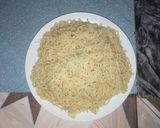A picture of step 3 of Tricolour chicken stir fried noodles.